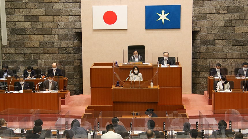 2021年6月議会に登壇する水野友貴